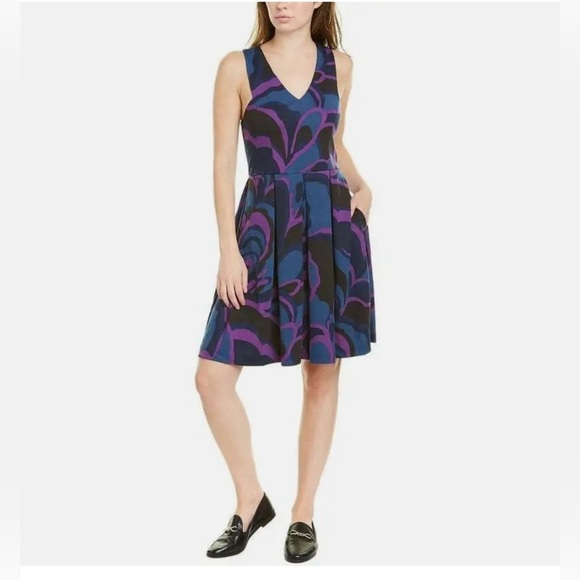 Trina Turk NWT Marcia 2 Dress‎ - Picture 1 of 13